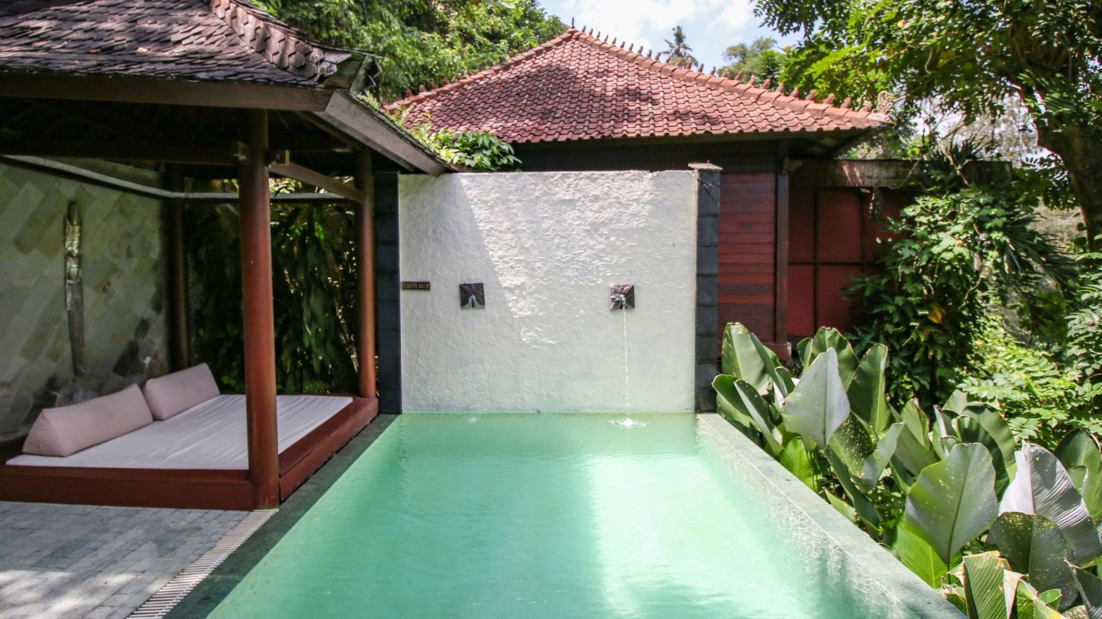 rooms-river-front-pool-villa