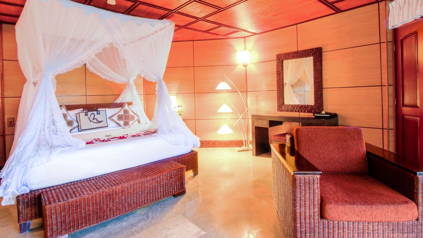 rooms-2-bedroom-river-view-pool-villa