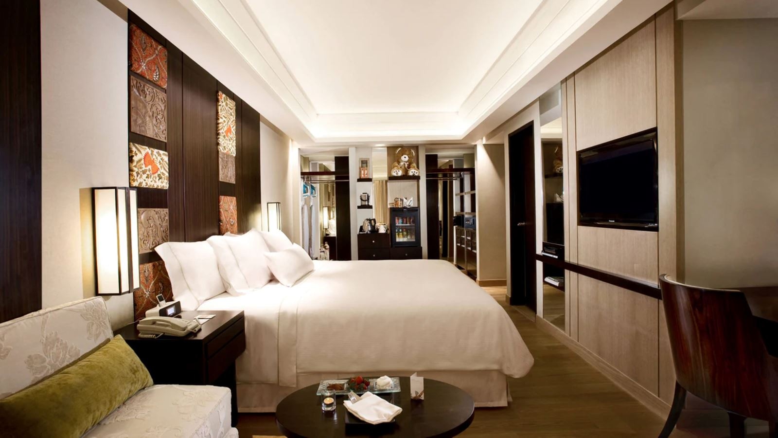 rooms-room-deluxe-pool-terrace