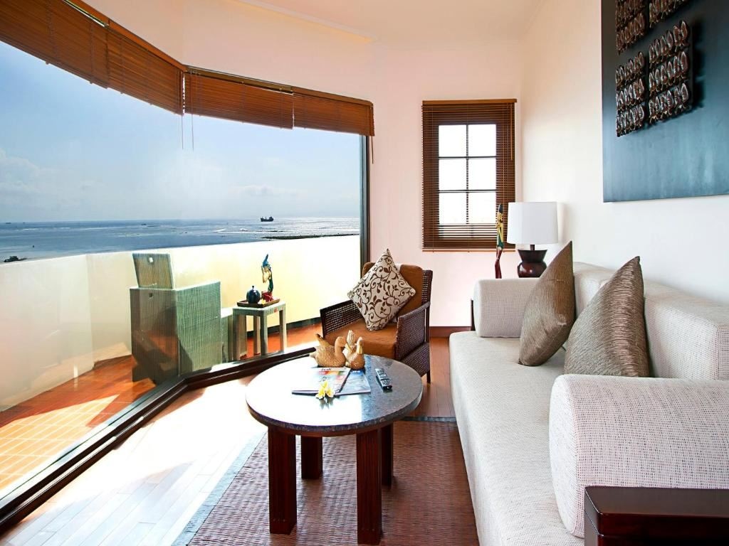 rooms-ocean-view-suite