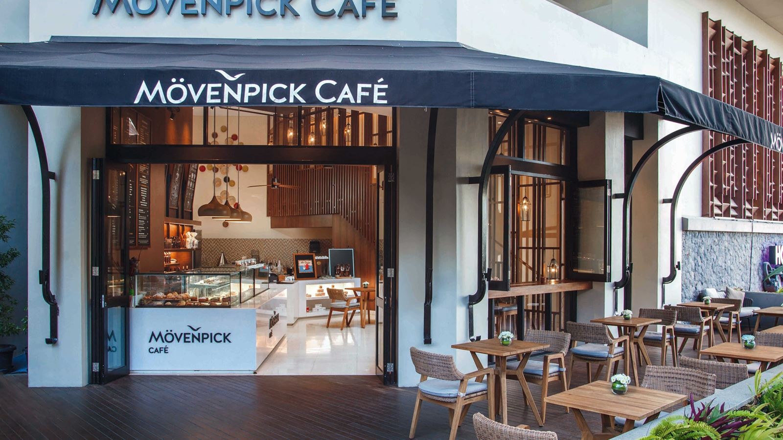 restaurants-movenpick-cafe