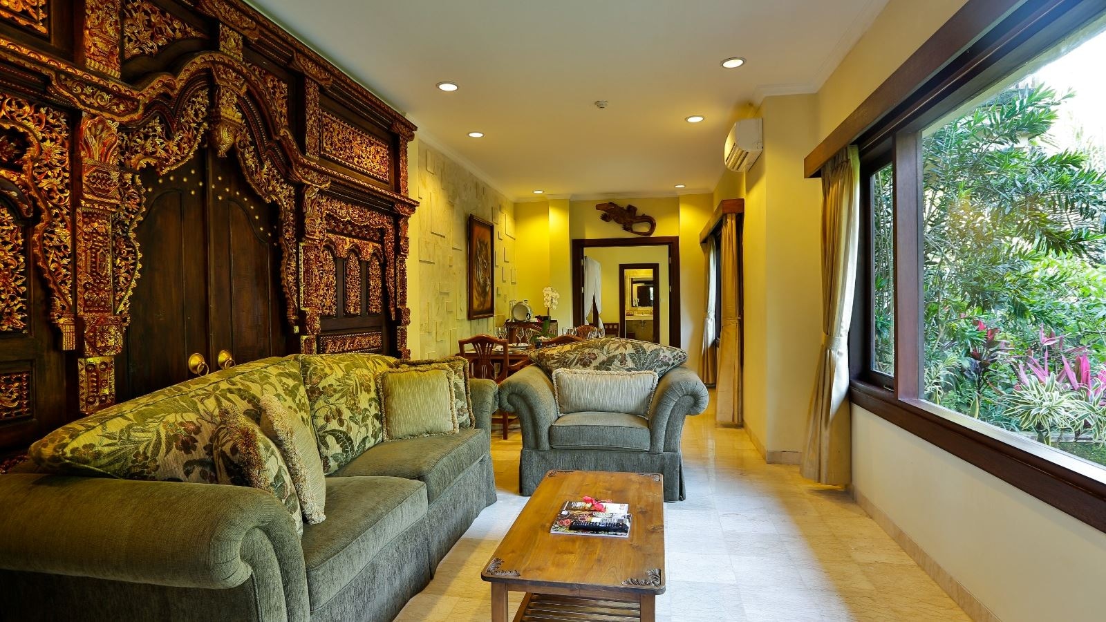 rooms-one-bedroom-jungle-suite