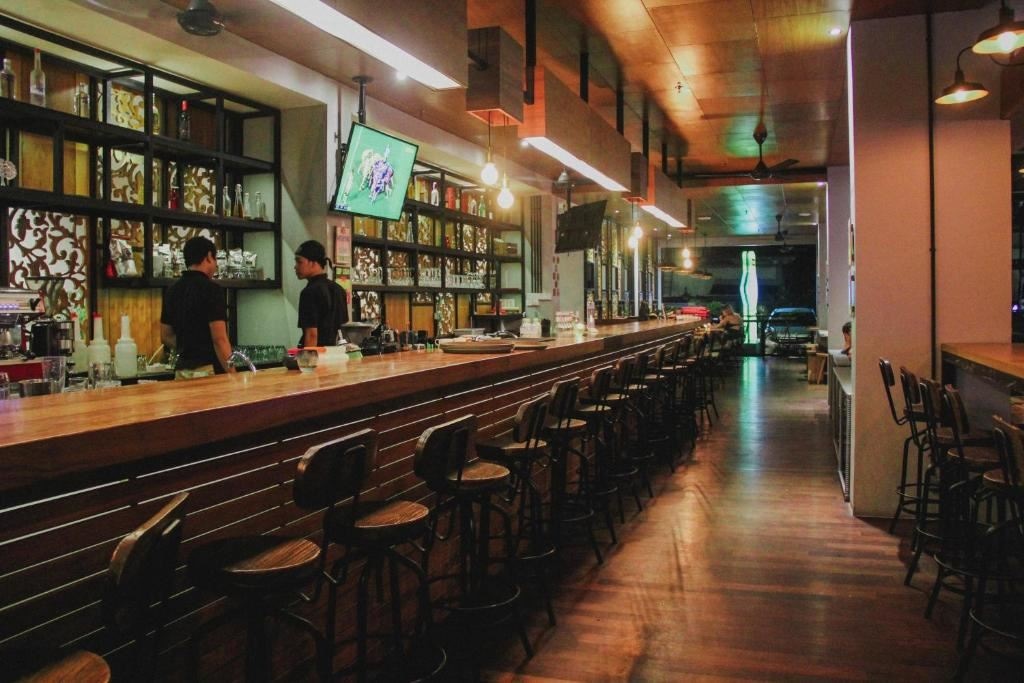 bars-jaen-bar--kitchen