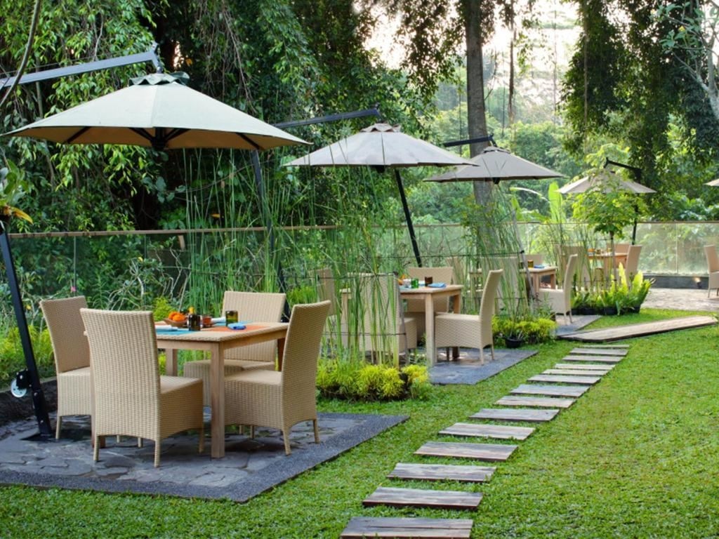 restaurants-sungai-restaurant