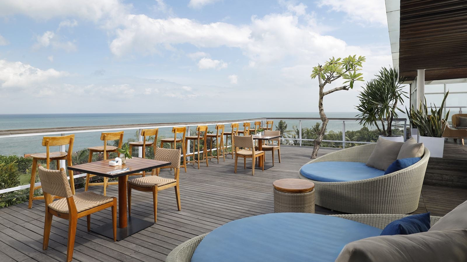 restaurants-upzscale-sky-dining