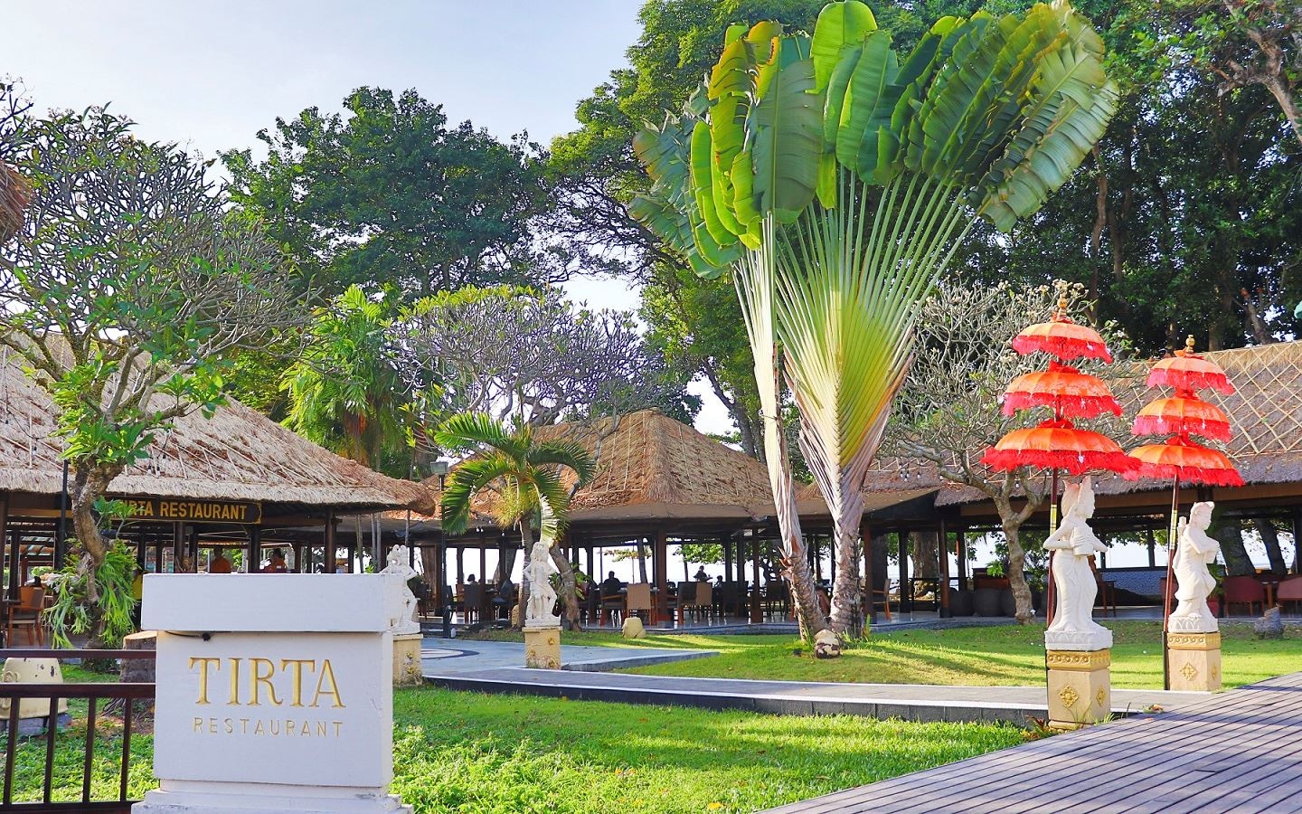 restaurants-tirta-restaurant