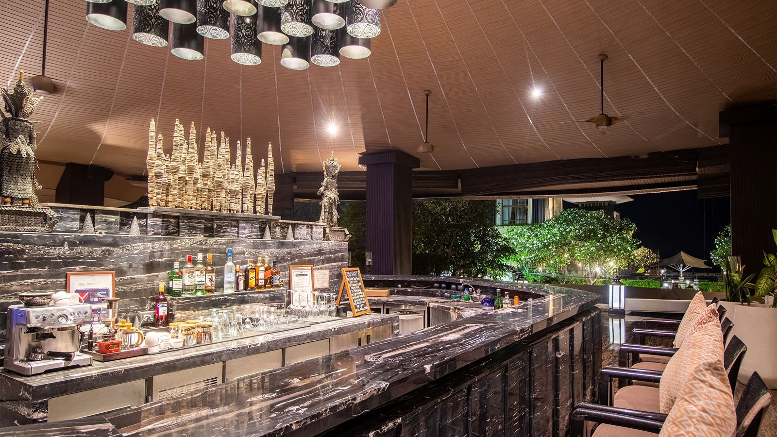 restaurants-sakala-beach-club