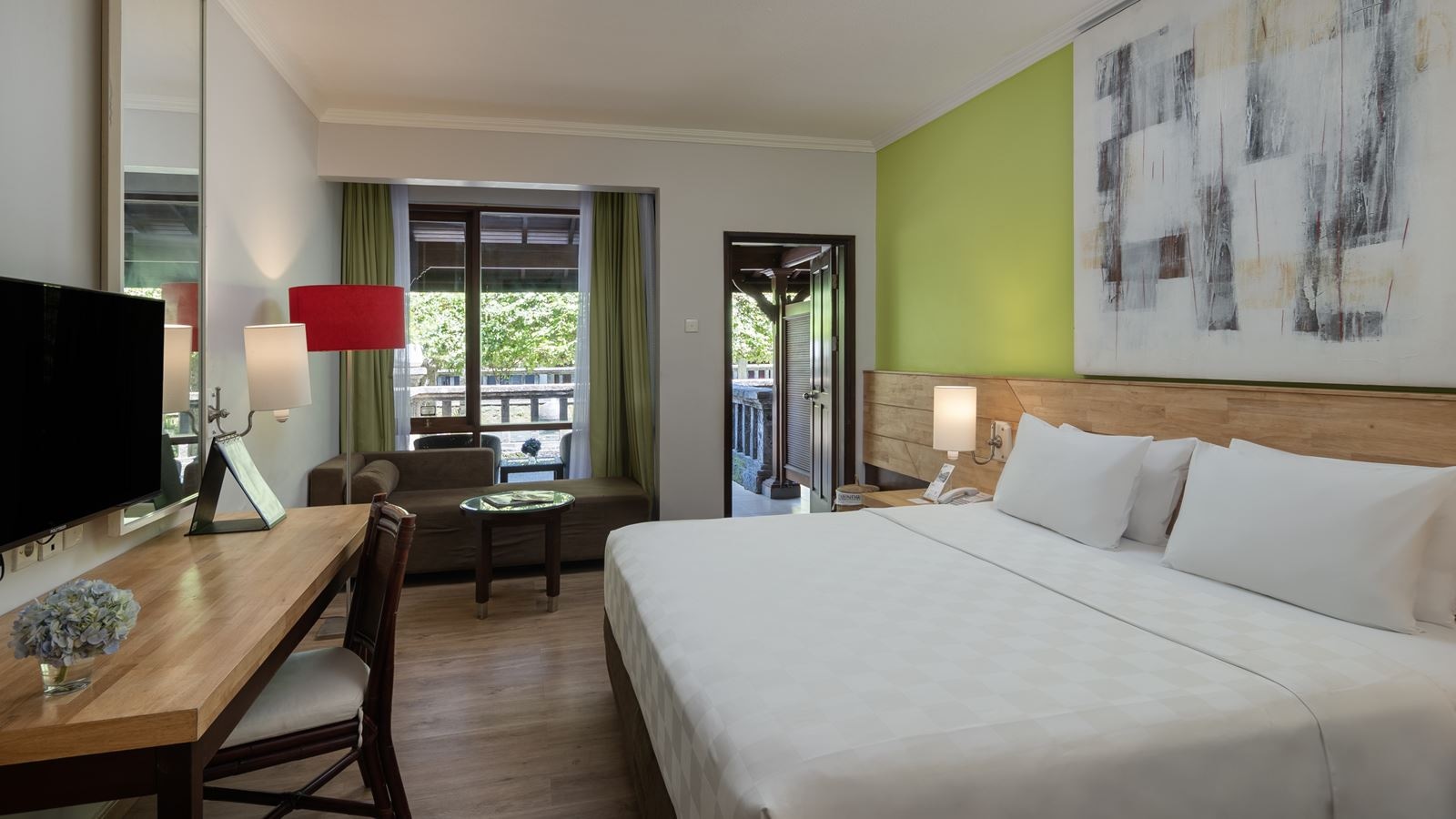 rooms-premier-balcony