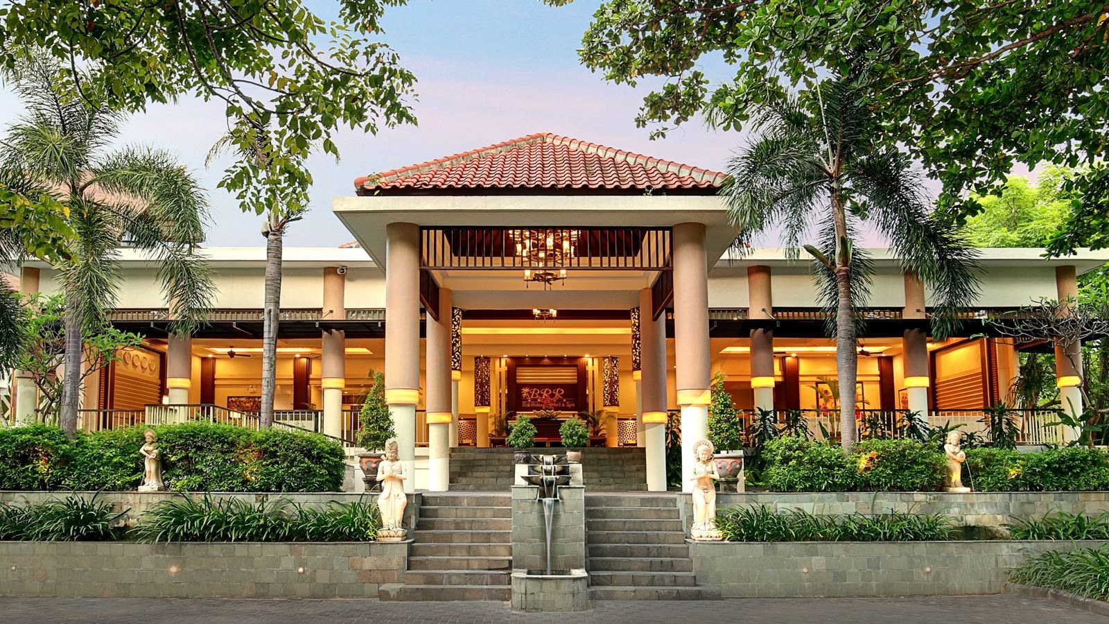 general-main-building
