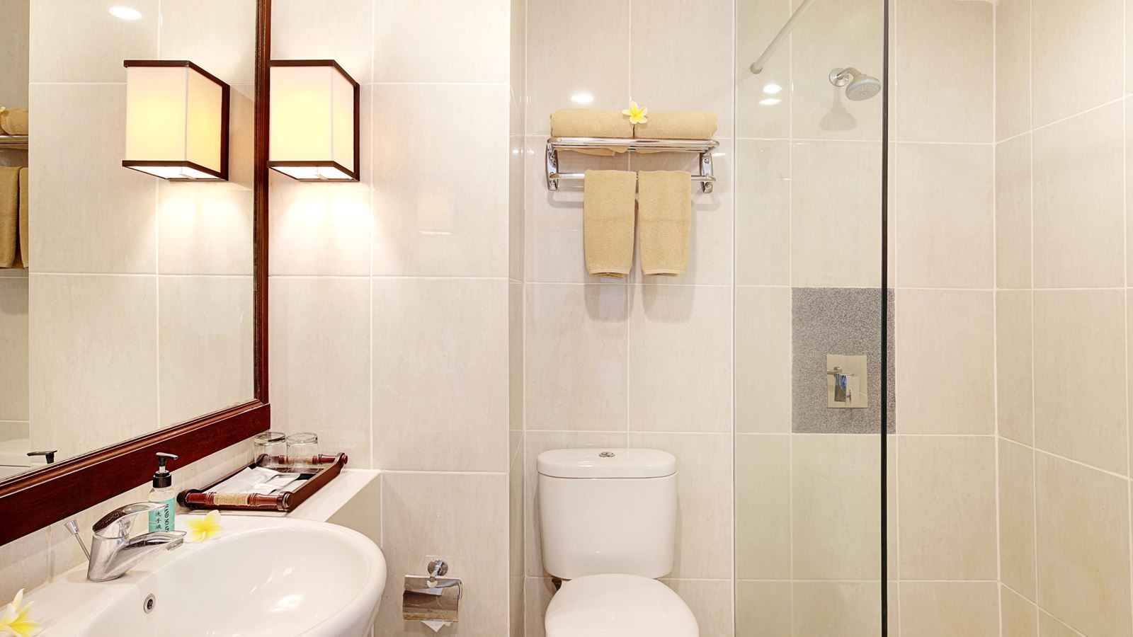 rooms-superior-room