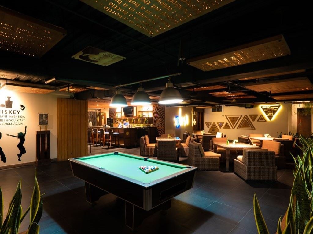 restaurants-splash-bar