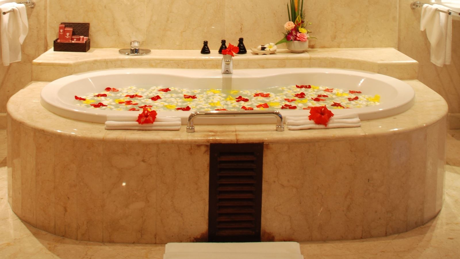 rooms-one-bedroom-pool-villa--pool-suite-