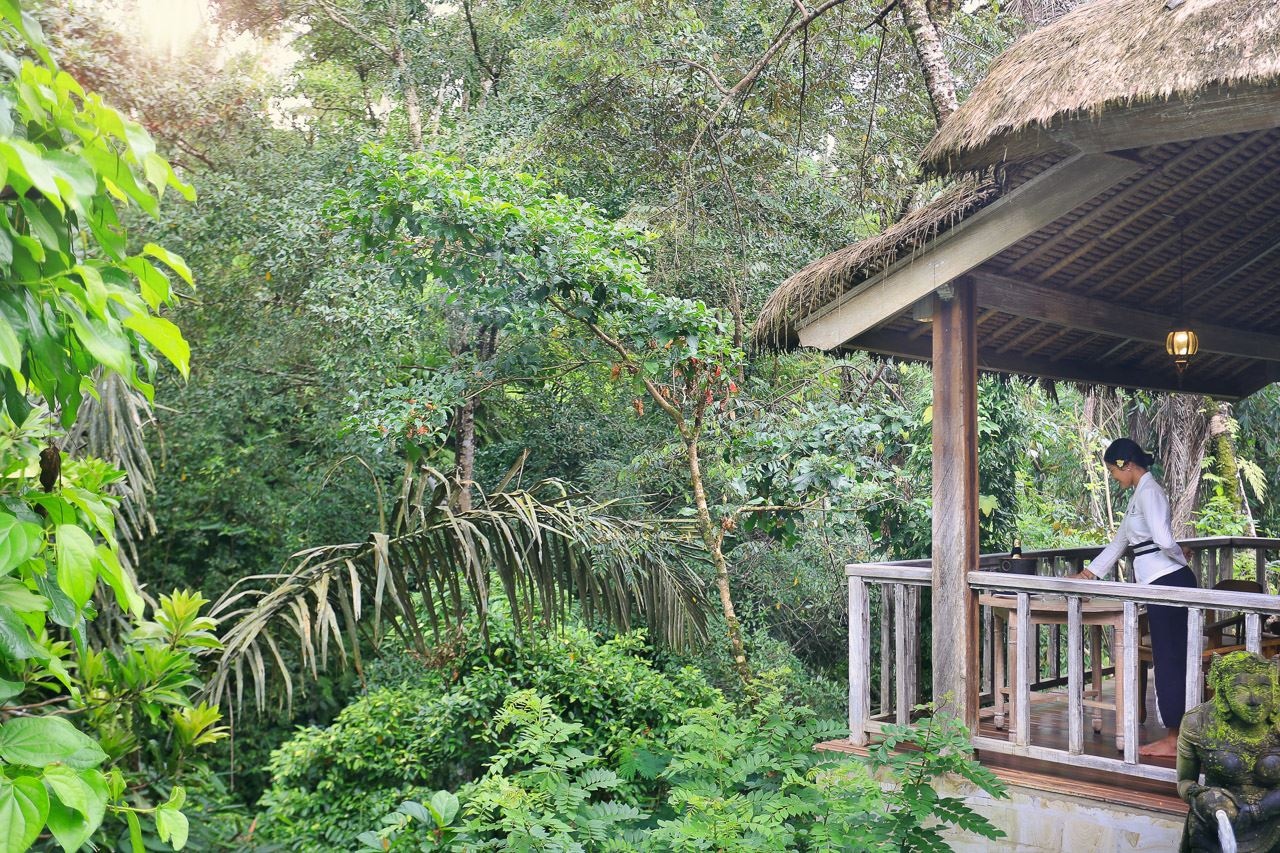 rooms-river-edge-pool-villa