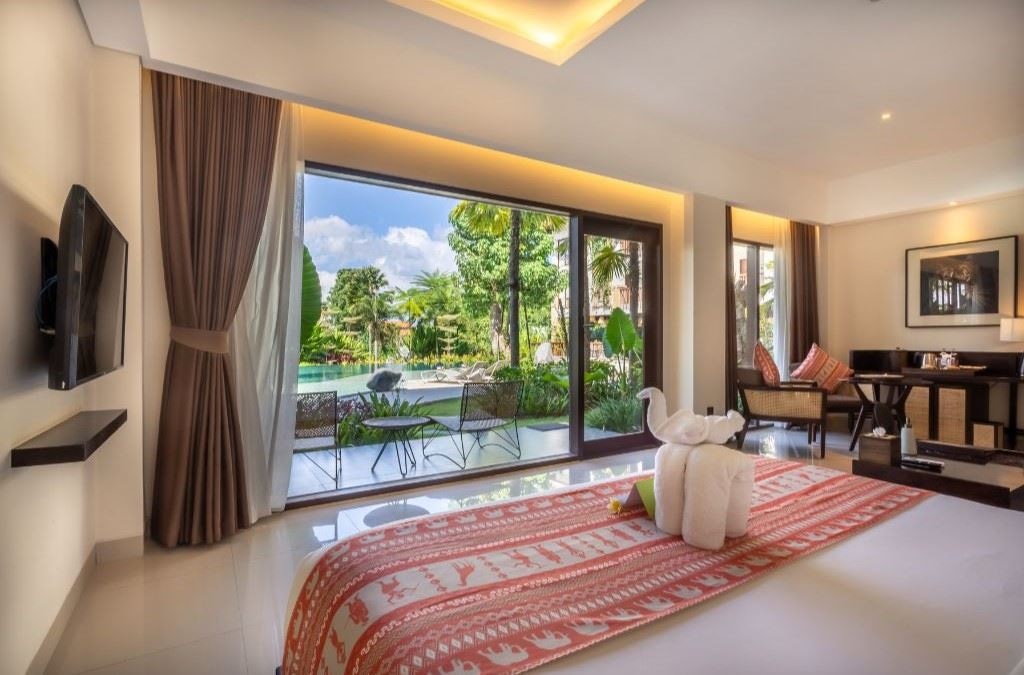 rooms-suite-pool-access