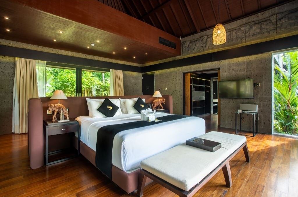 rooms-one-bedroom-riverside-pool-villa