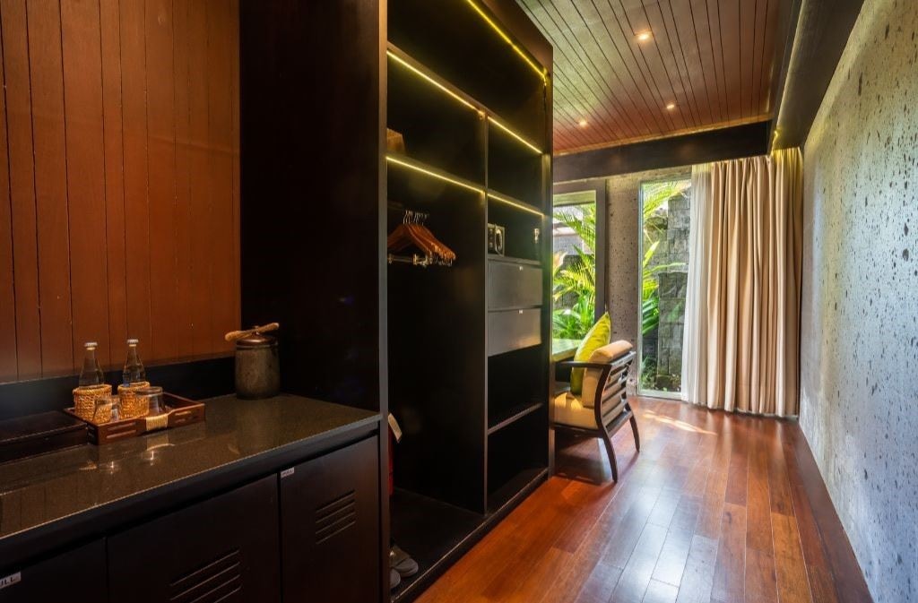 rooms-one-bedroom-garden-pool-villa