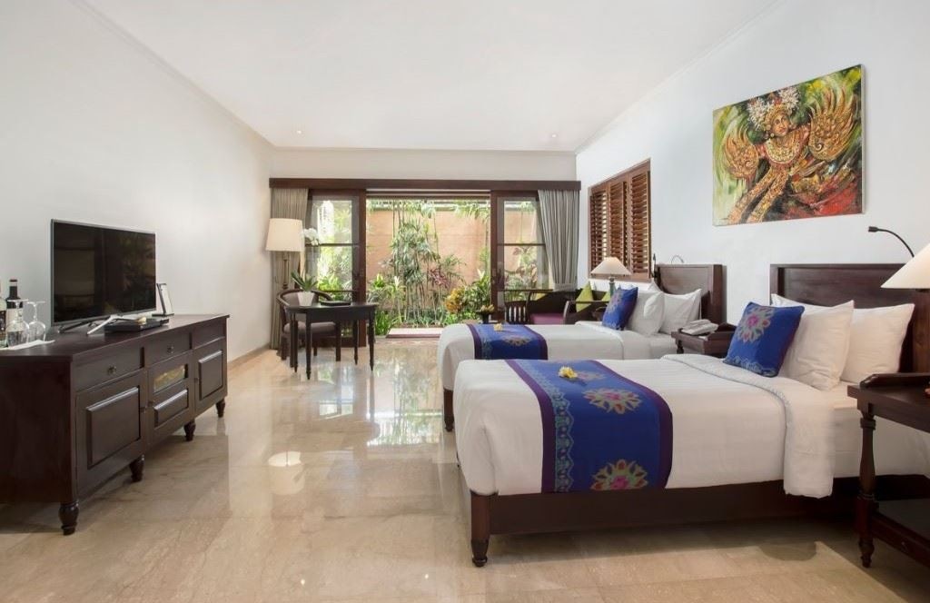 rooms-royal-suite-garden-view