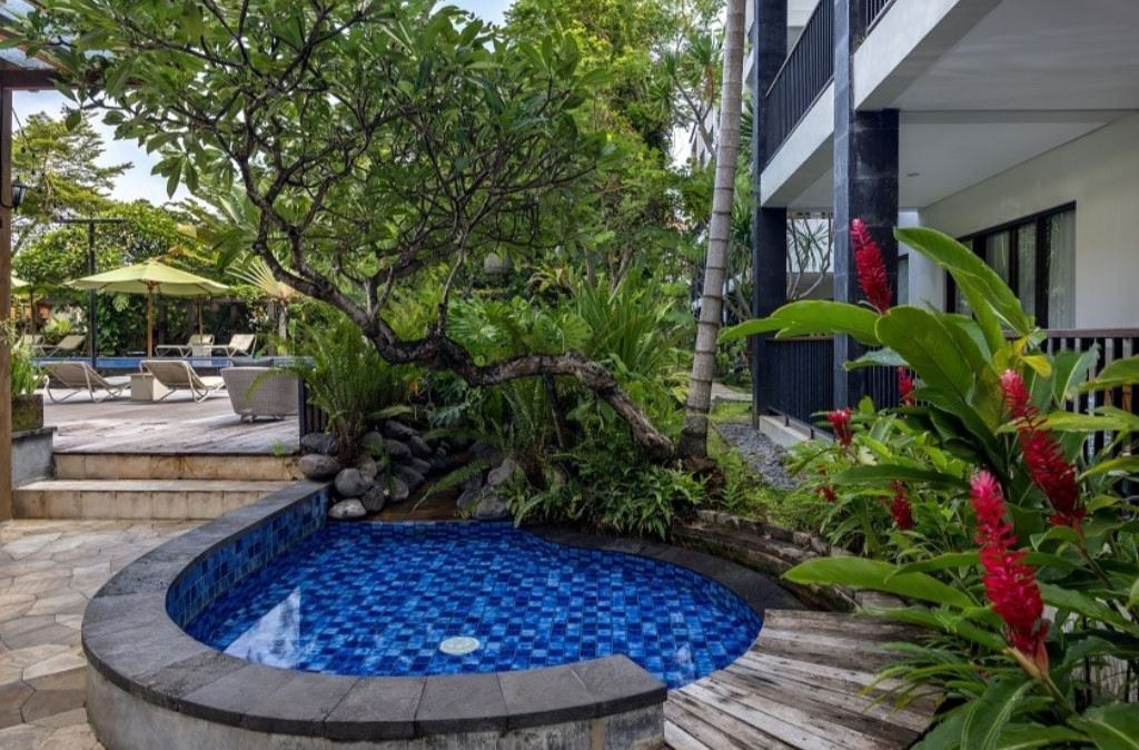 pools-outdoor-childrens-pool