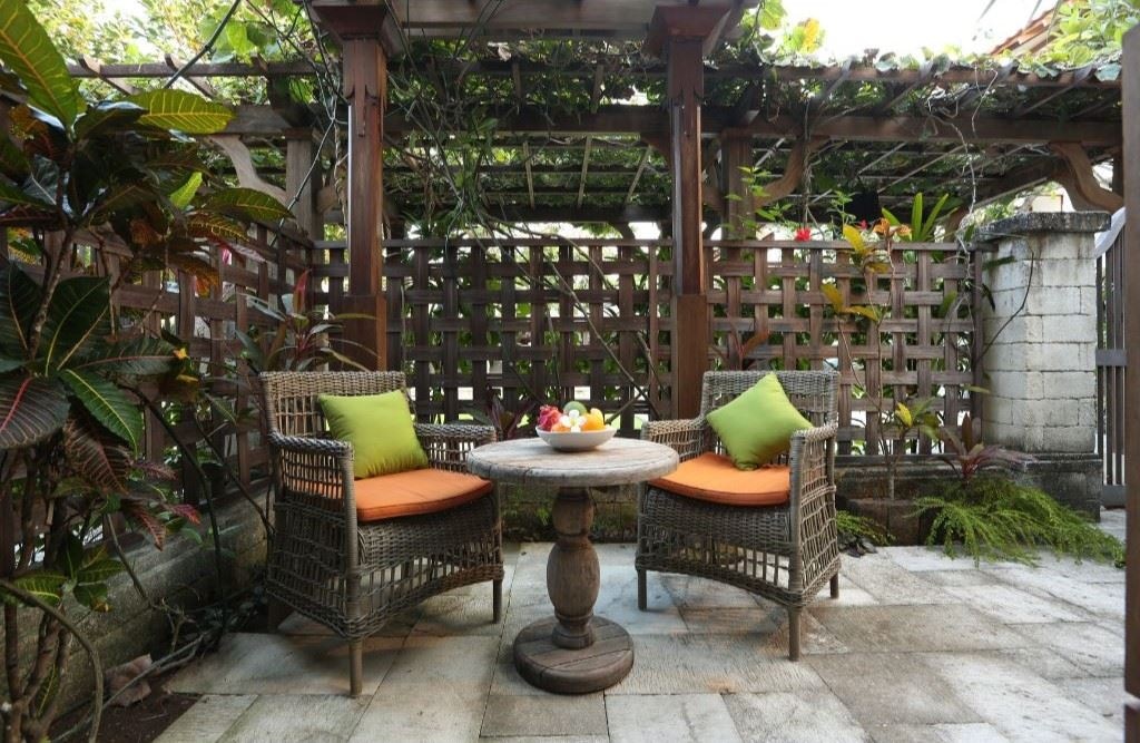 rooms-deluxe-garden-suite