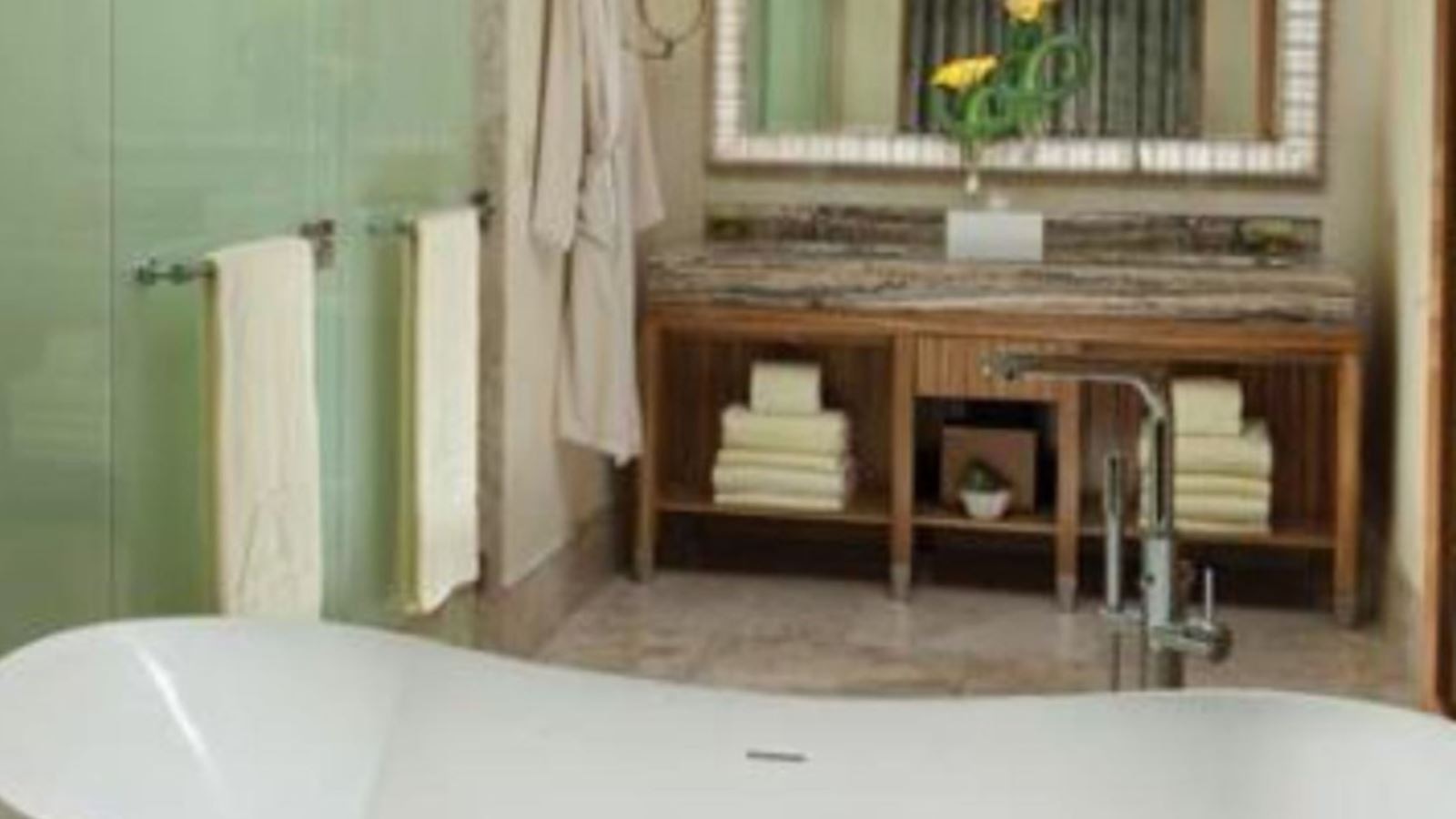 rooms-signature-ocean-court