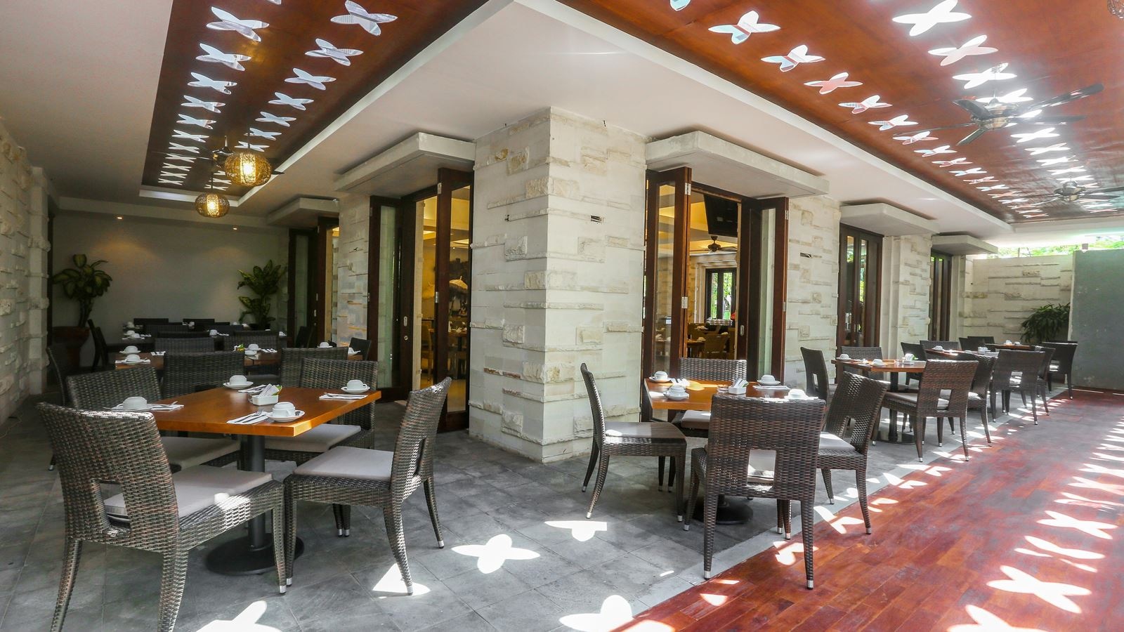 bars-anjani-restaurant