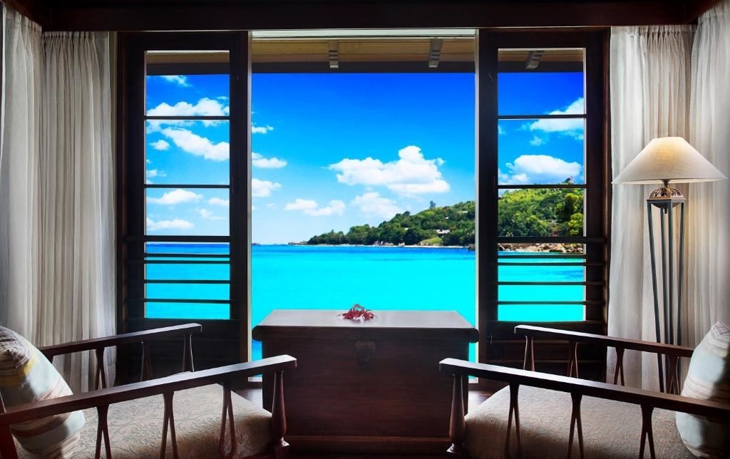 rooms-2-bedroom-enchanted-signature-villa