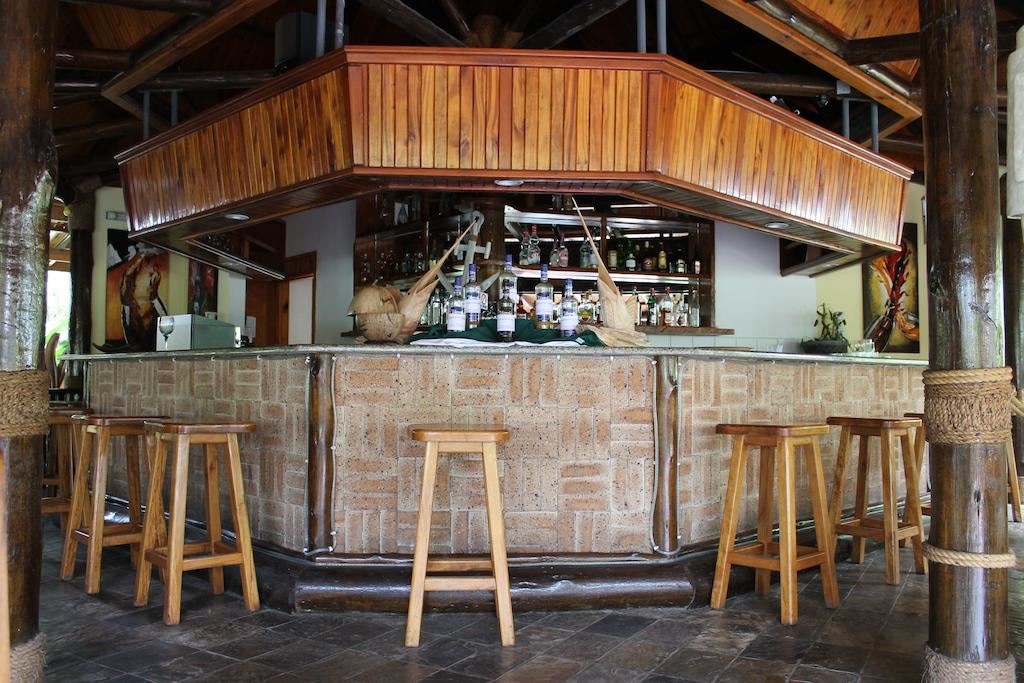 restaurants-restaurant