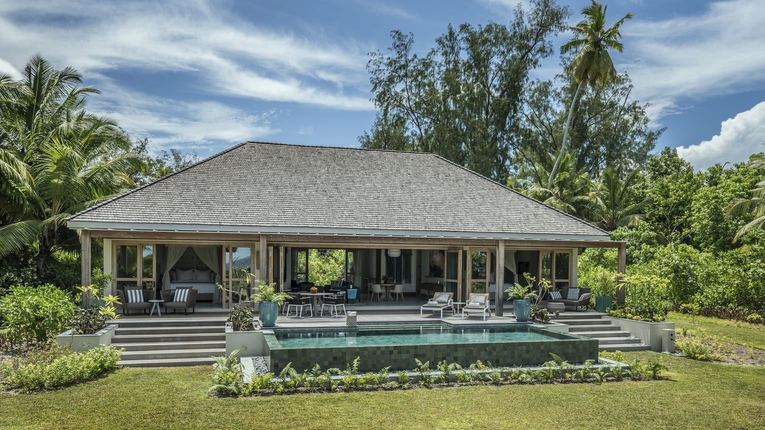 rooms-twobedroom-presidental-villa