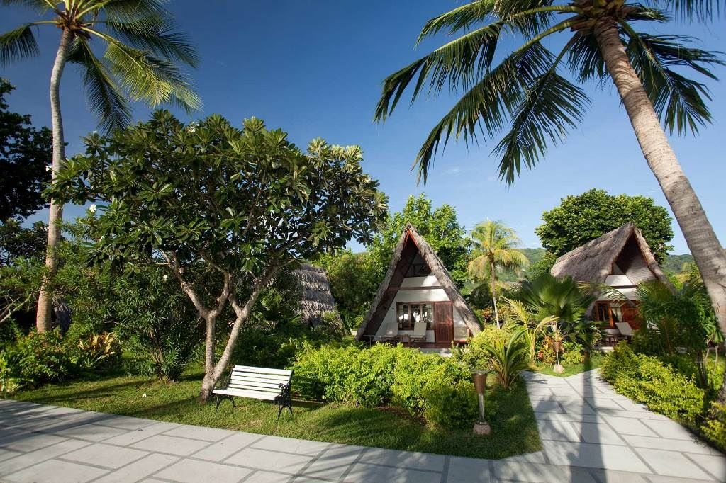 rooms-aframe-garden-chalet