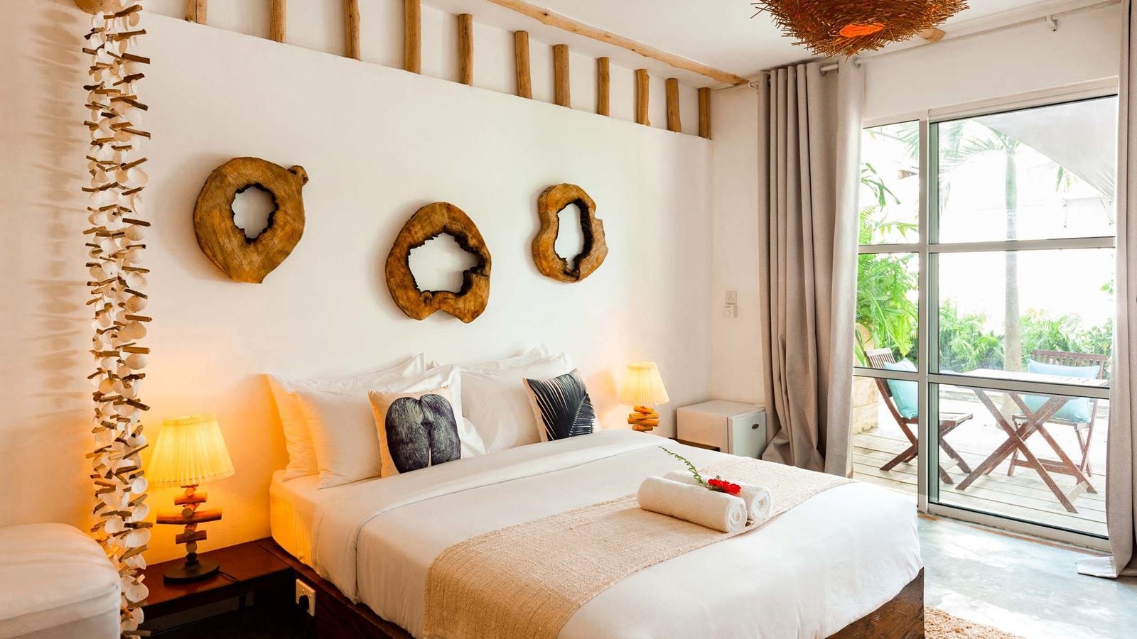 rooms-beach-house--beach-garden-room