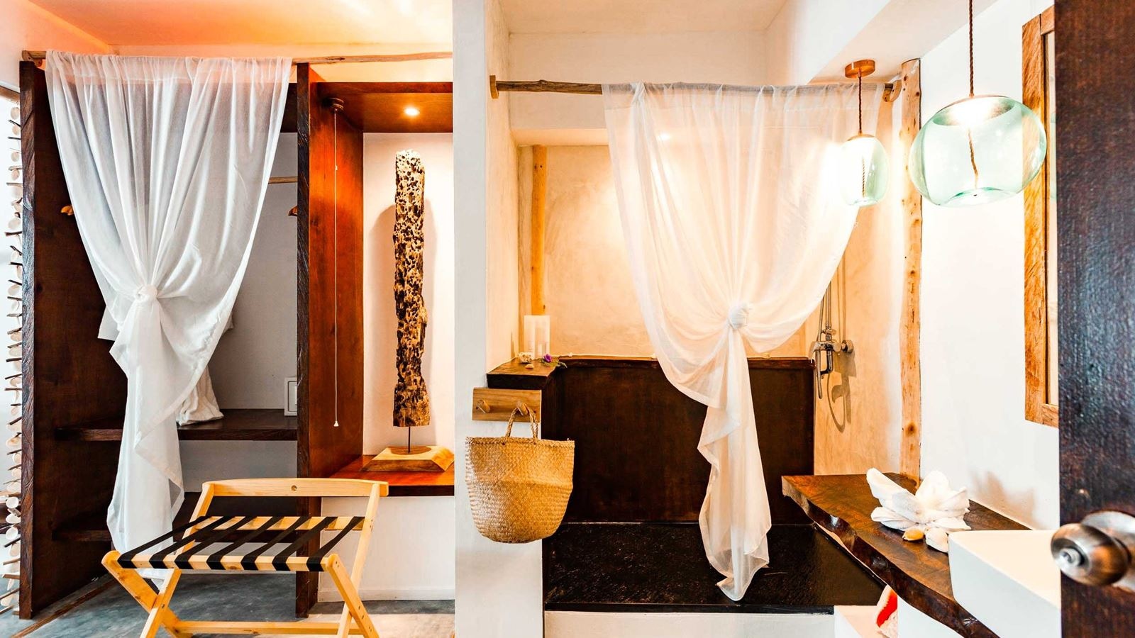 rooms-beach-house--beach-garden-room