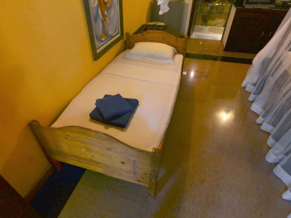 rooms-super-deluxe-cabana