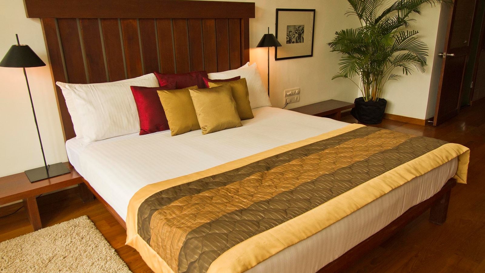 rooms-executive-suite