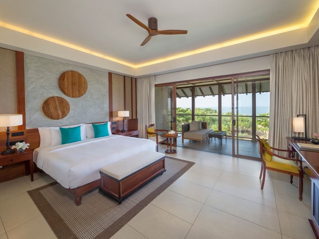rooms-deluxe-ocean-view