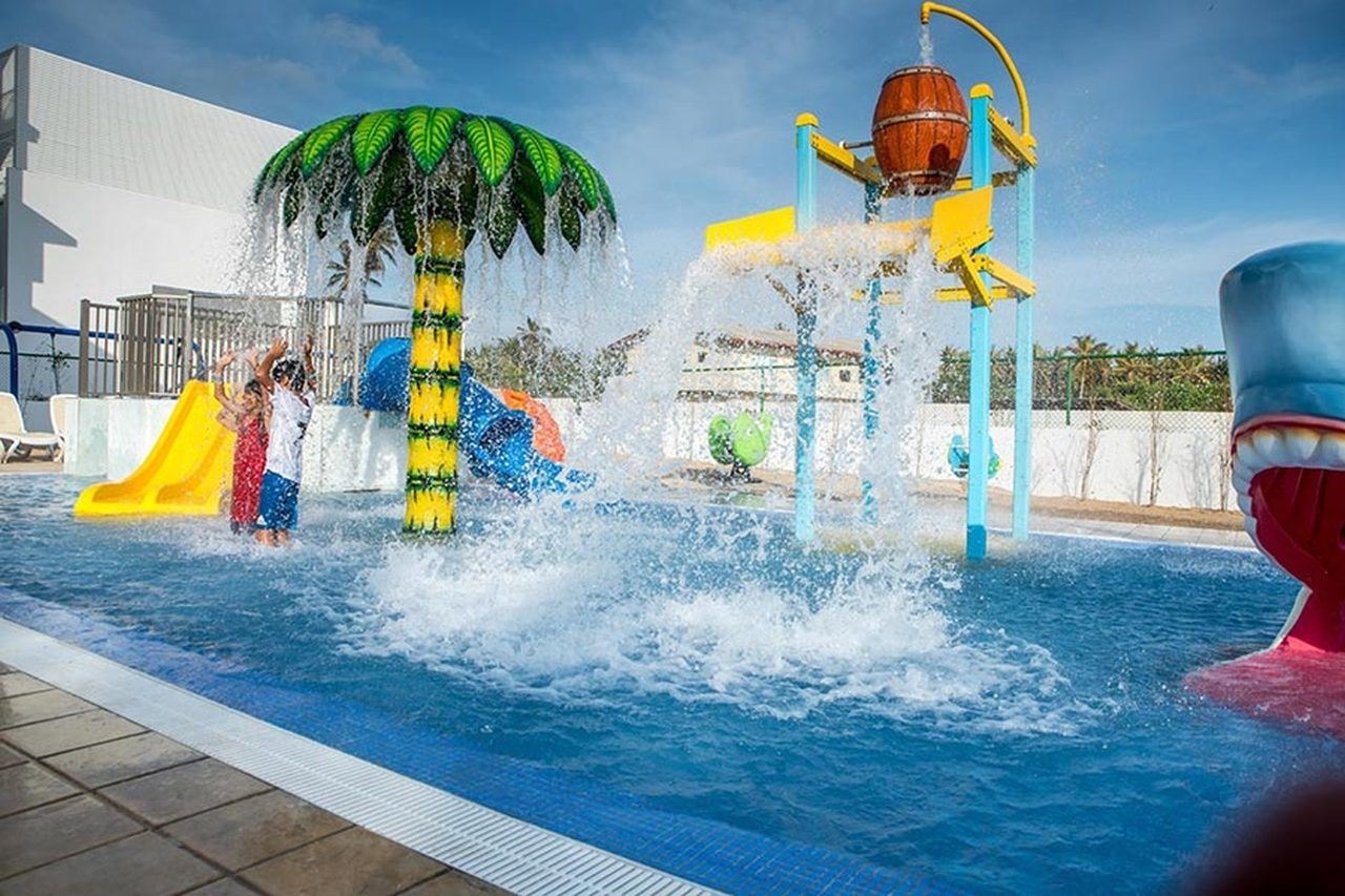 pools-outdoor-childrens-pool