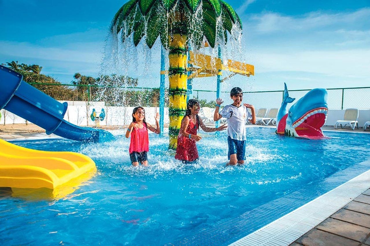 pools-outdoor-childrens-pool