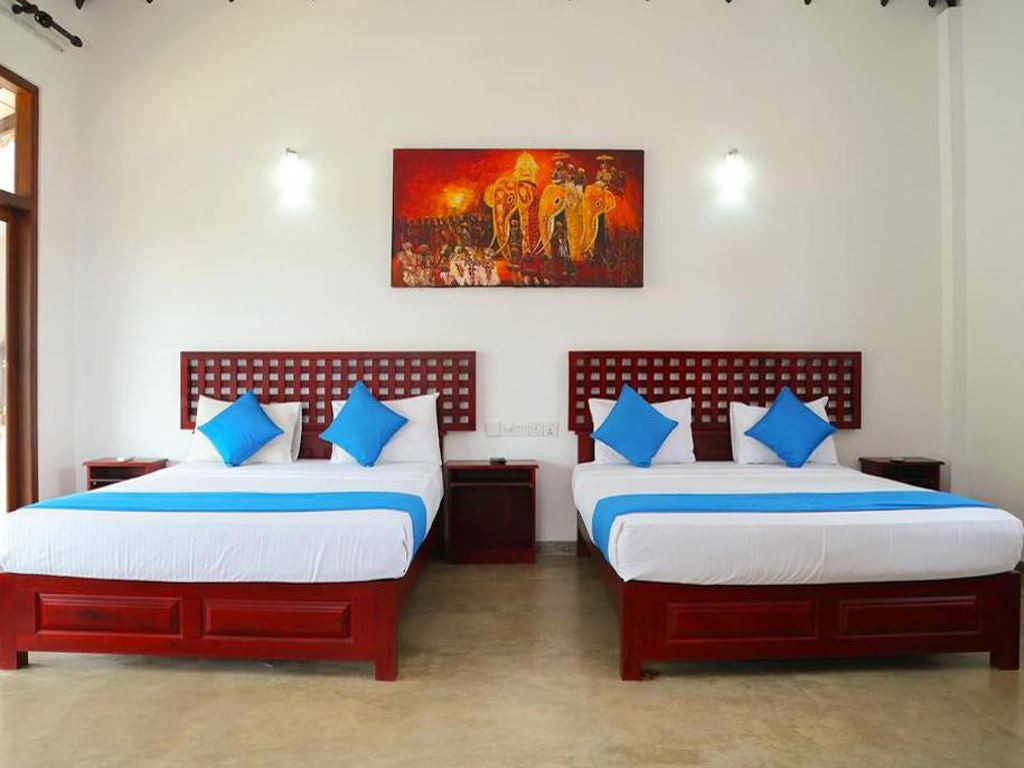 rooms-deluxe-double-room