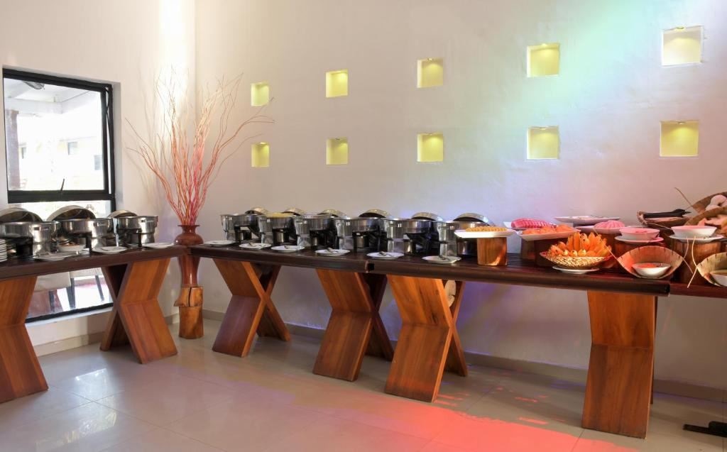 restaurants-restaurants