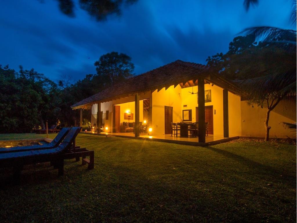 rooms-non-ac--standard-double-room