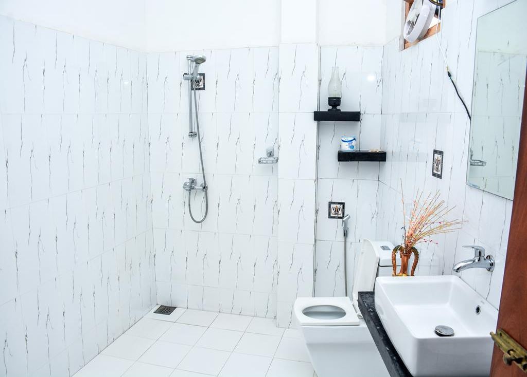 rooms-super-deluxe-double-with-balcony