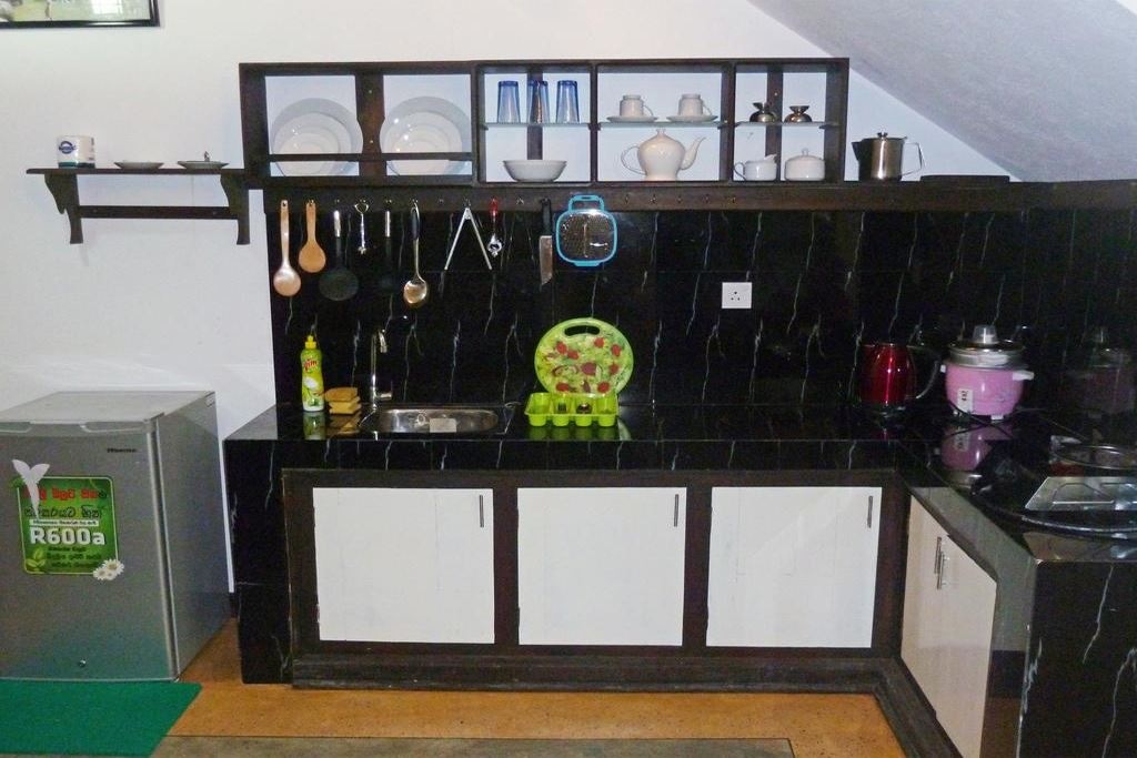 rooms-apartment-with-terrace