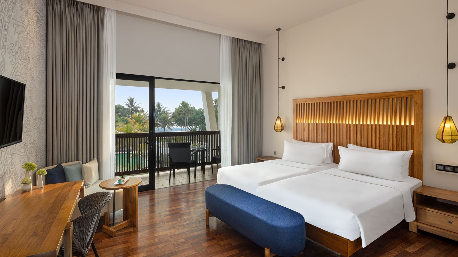 rooms-superior-room-ocean-side