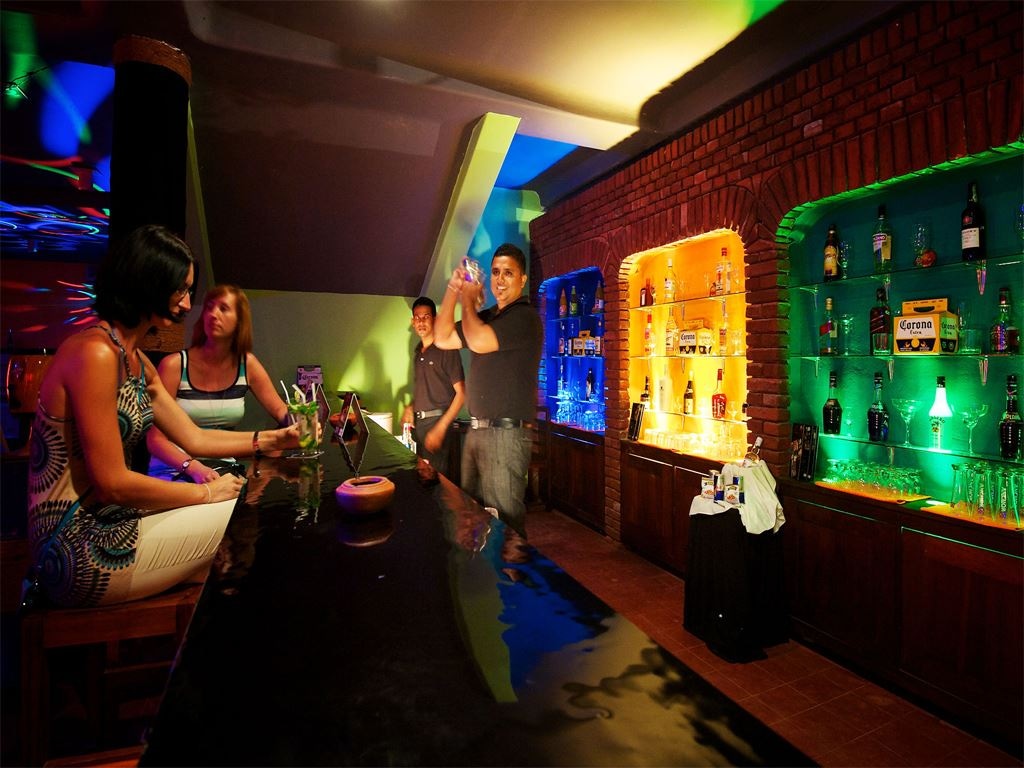 restaurants-main-restaurant