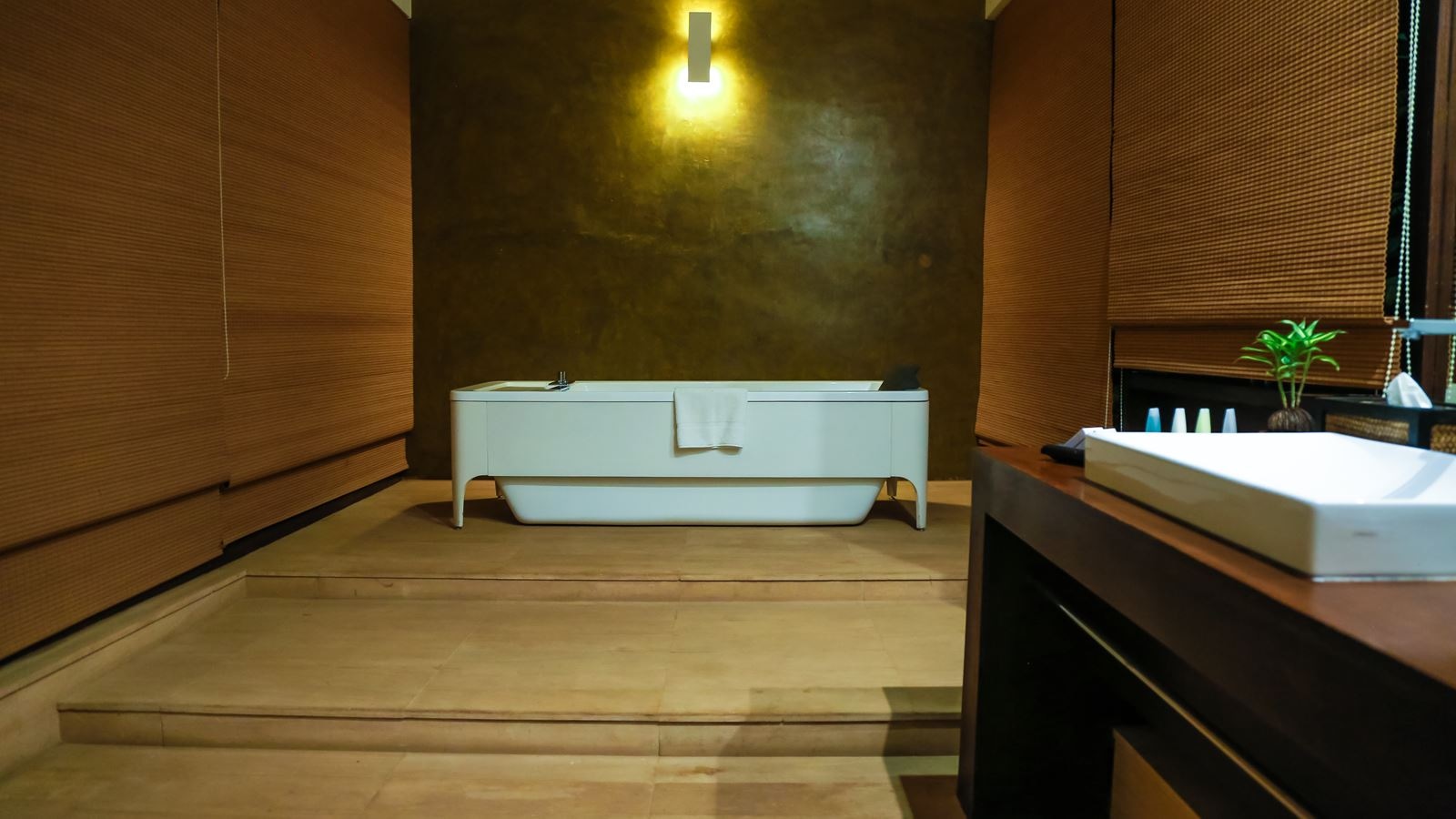 rooms-executive-suite