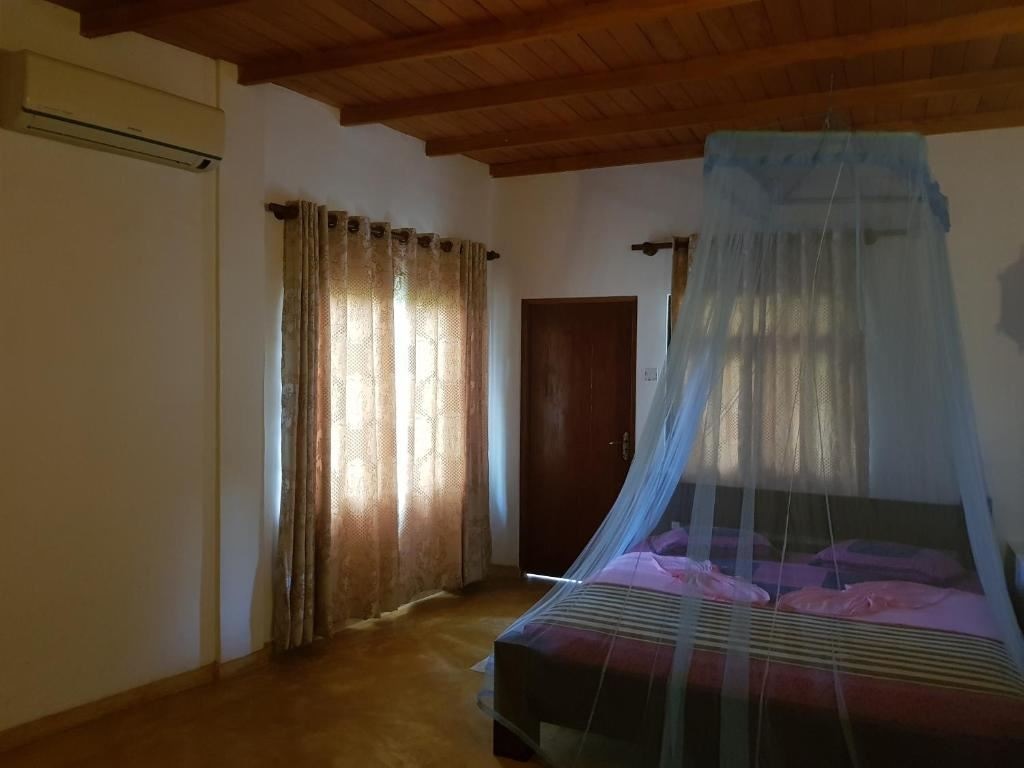 rooms-standard-double-room