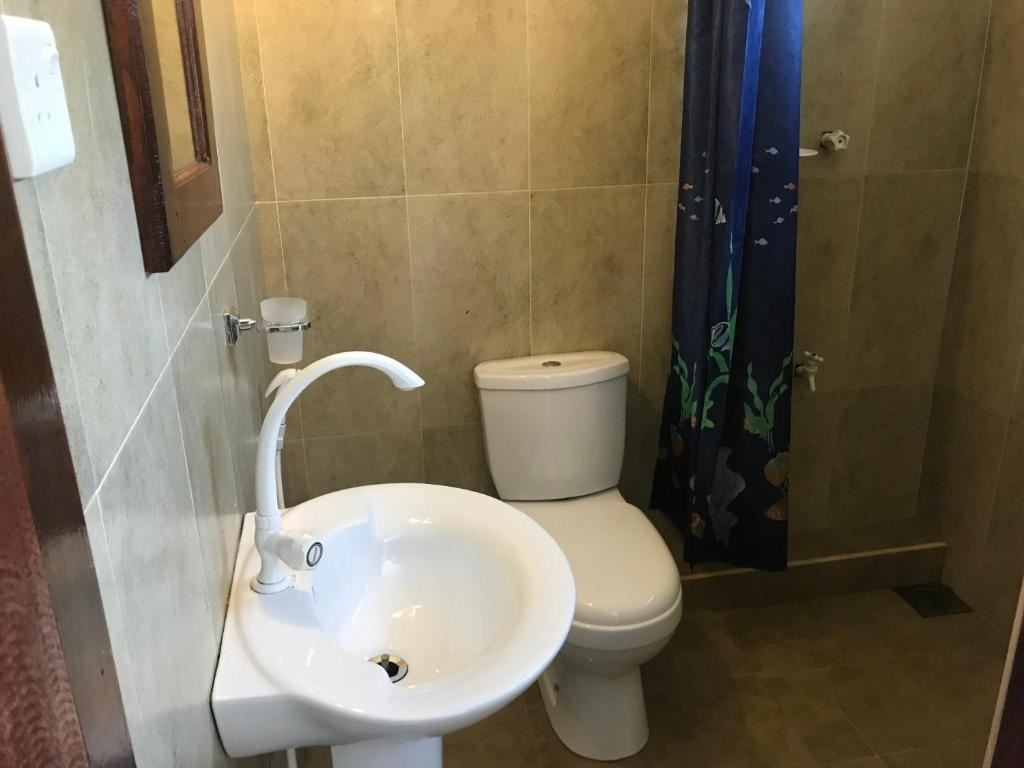 rooms-standard-double-room-with-fan