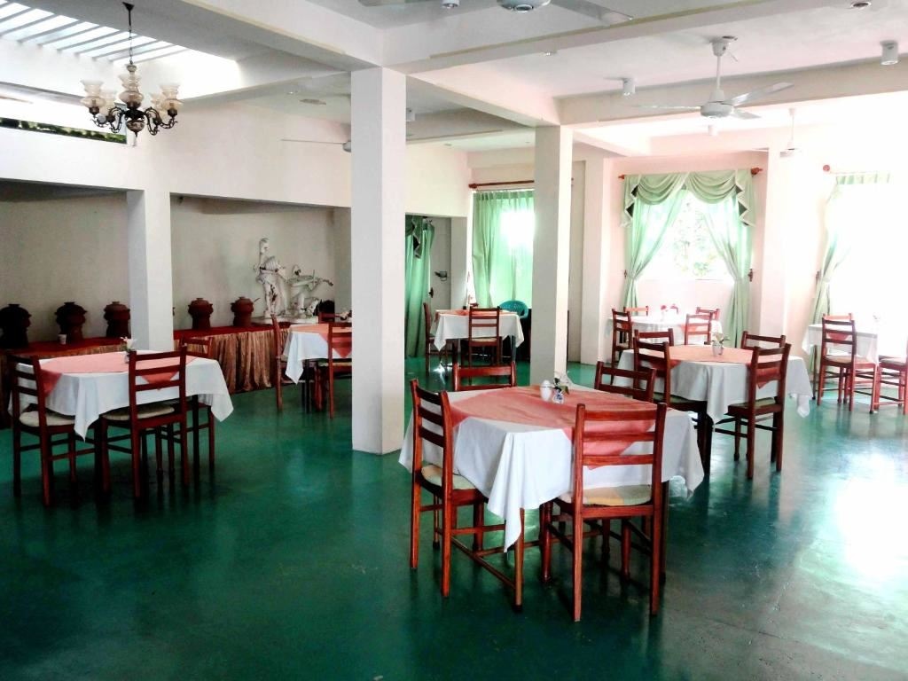 restaurants-main-restaurant