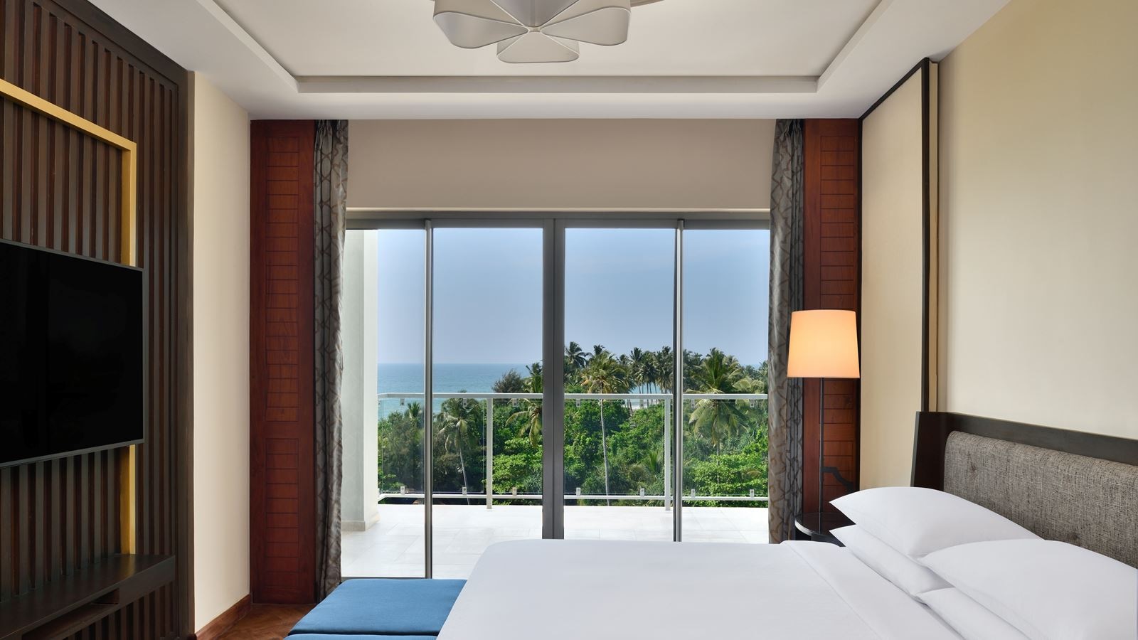 rooms-junior-ocean-view-suite
