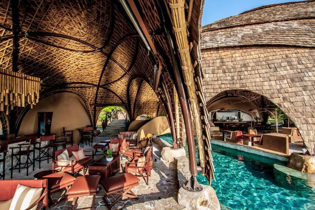 restaurants-the-dining-pavilion