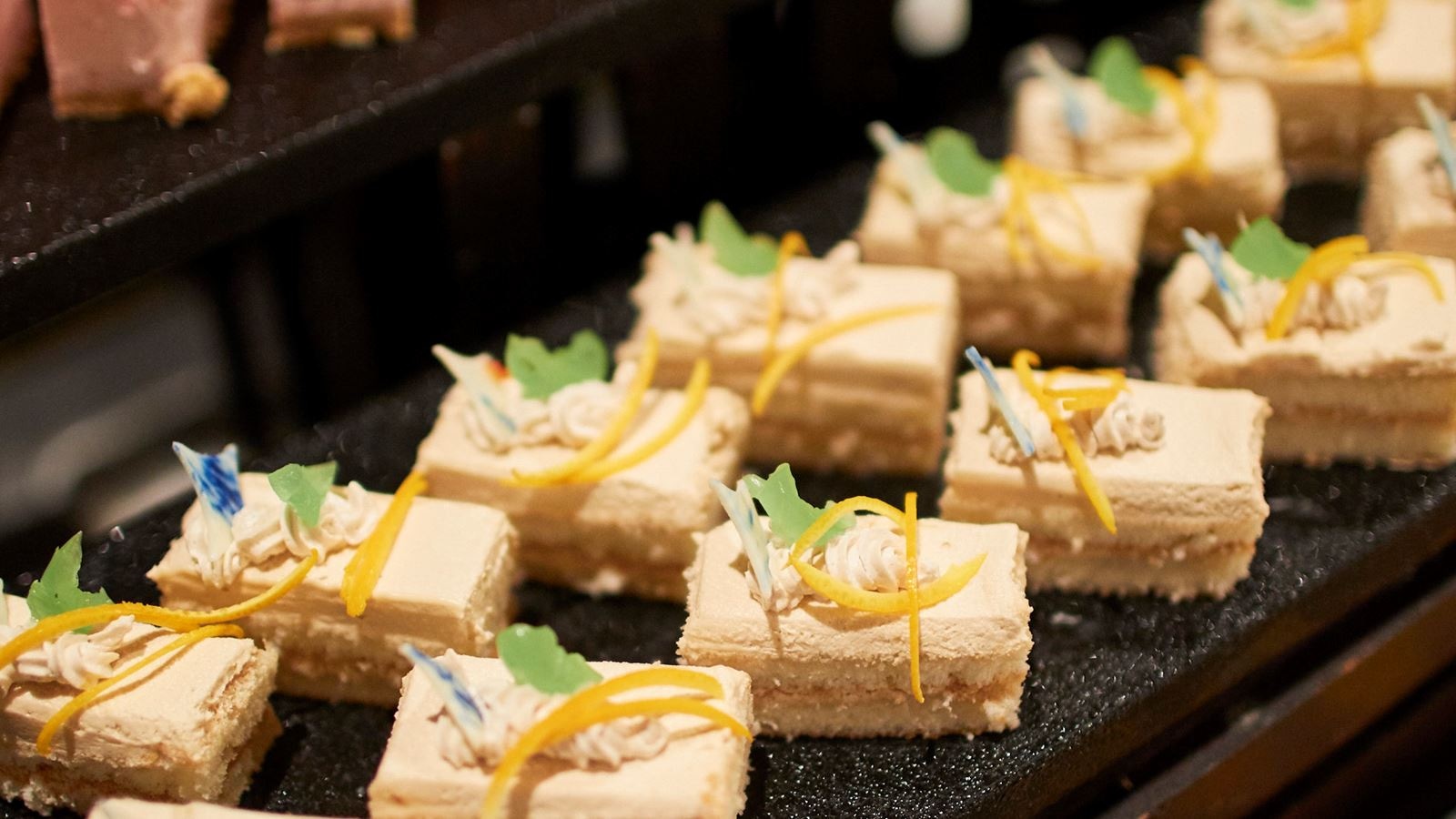 restaurants-lemon-fish